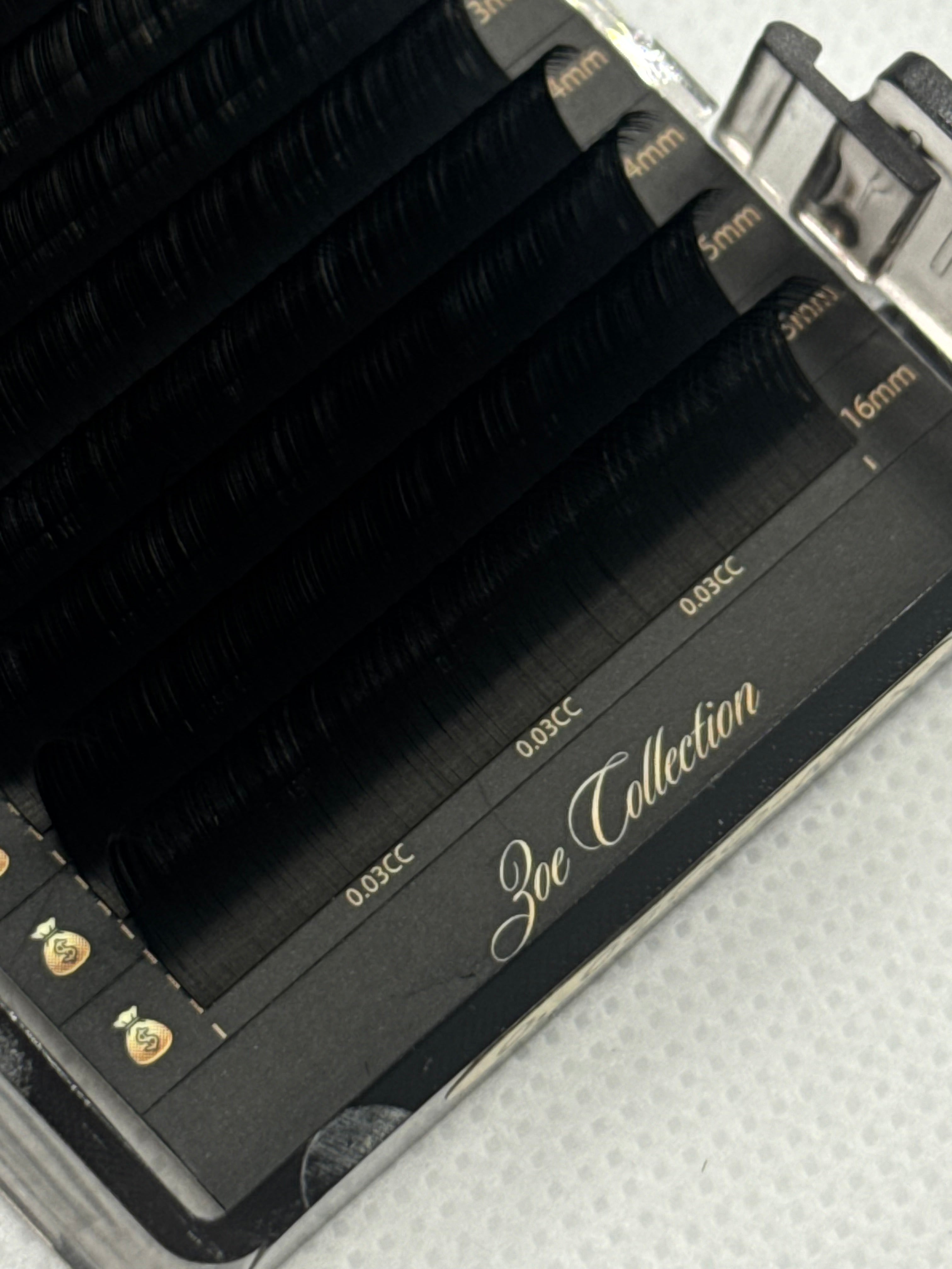 Zoe Collection Volume Lashes
Diameter: 0.03